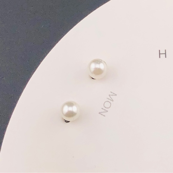 NWT 7 Pairs Stud Earring Set, Daily Dainty Studs, Handmade - Knot - Picture 2 of 10